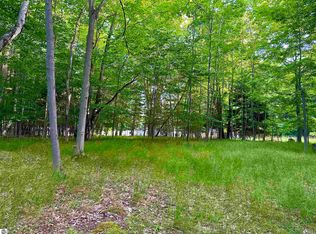 212 Beech St, Frankfort, MI 49635