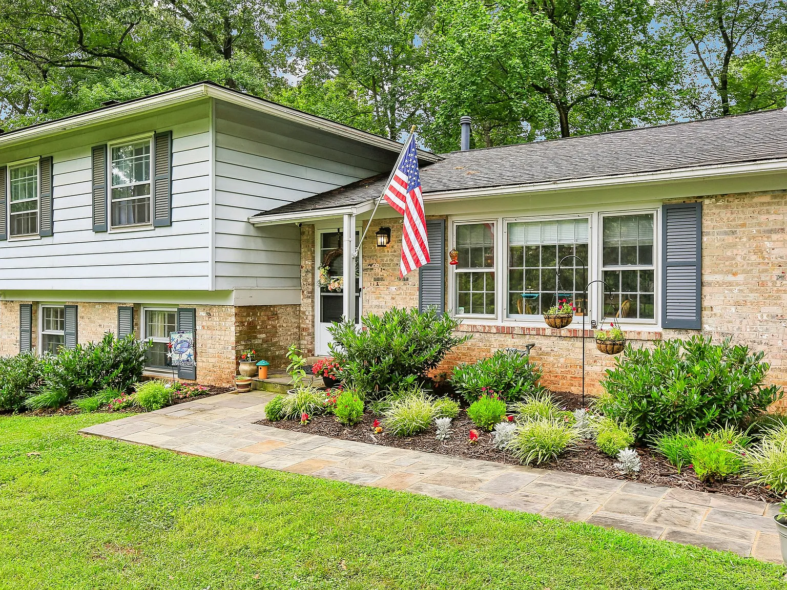 4 bed, 2974 sqft, $3,795 — Photo 1