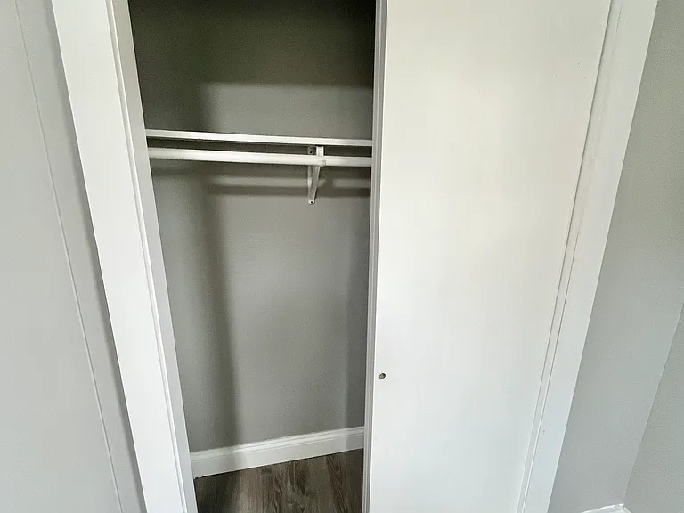20 Elizabeth St #2 — Photo 6
