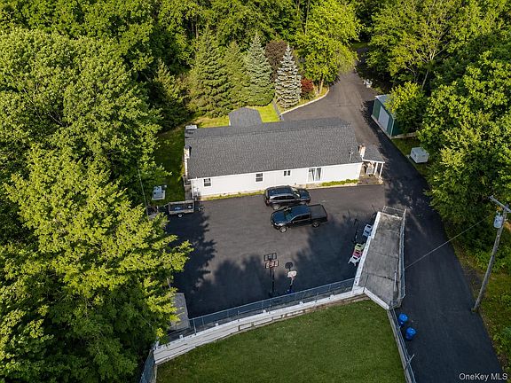 4th image of 274 Grey Road