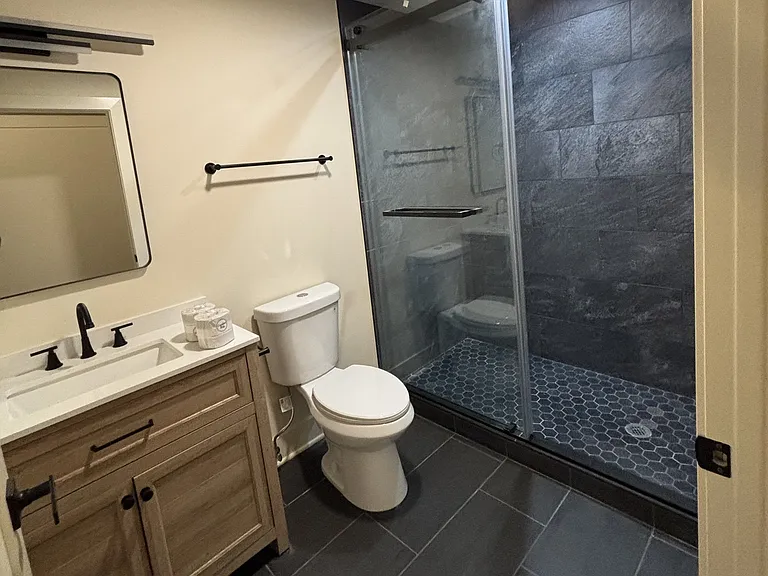 68 E 21st St #1 — Photo 10