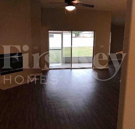 3rd image of 6342 Hampton Pointe Cir