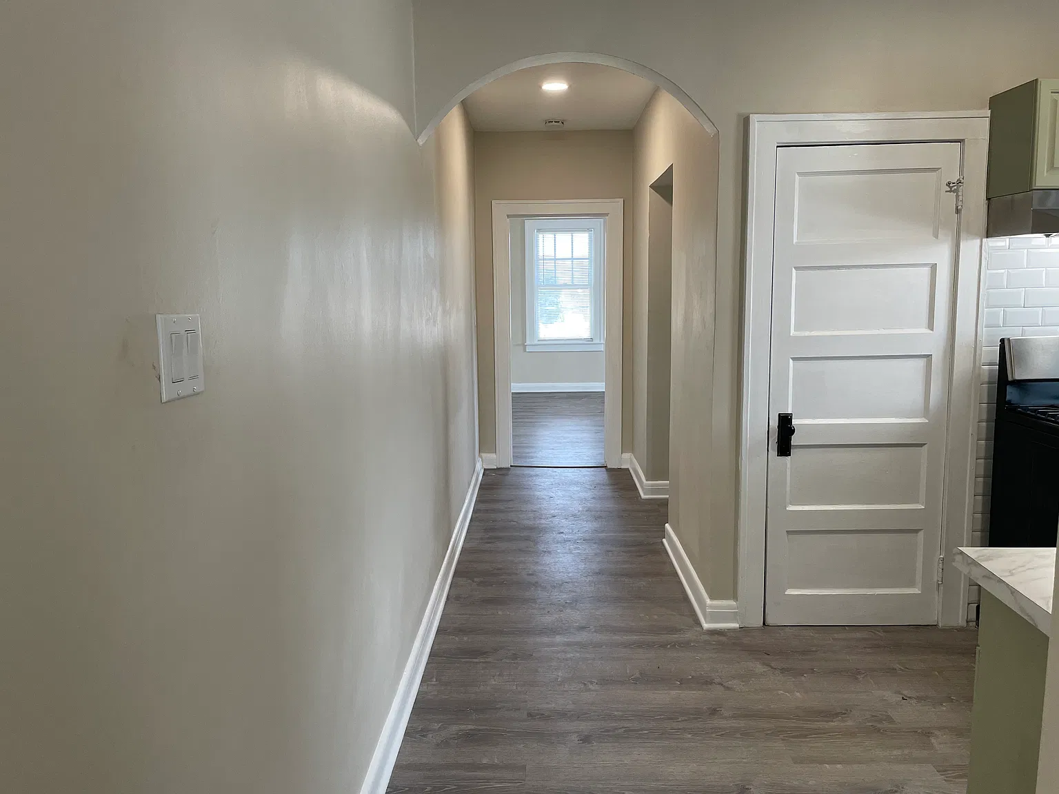275 Kilcourse St — Photo 2