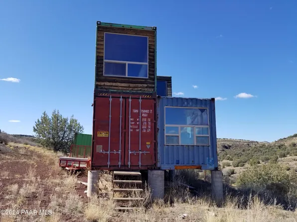 137/138 W Dozer Ave, Ash Fork, AZ 86320