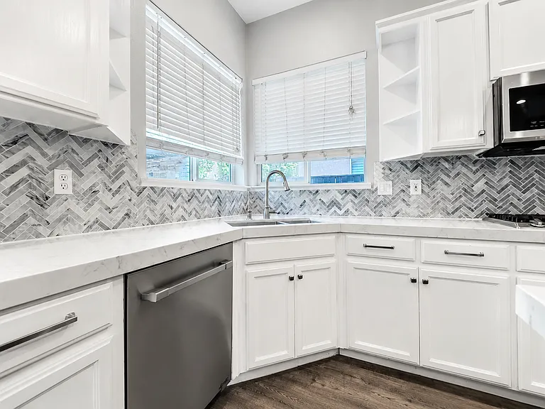 621 Pecan Dr — Photo 7