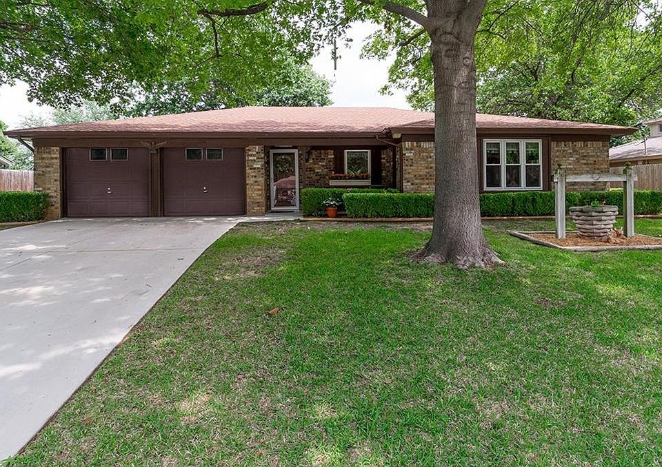 1st image of 7016 Post Oak Dr