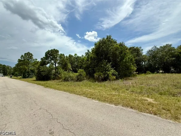 1907 Coy Ave N, Lehigh Acres, FL 33971