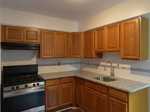 852 N 42nd St, Philadelphia, PA 19104