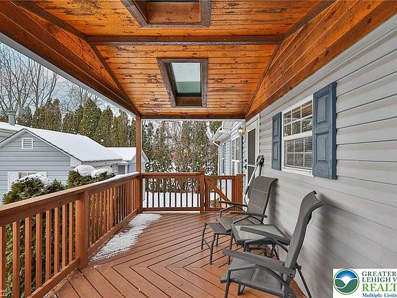 4th image of 3421 Sherman Dr