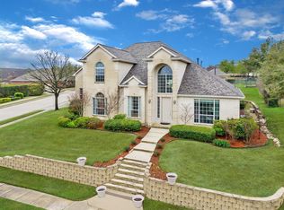 9001 Ranch Bluff Ct, Benbrook, TX 76126