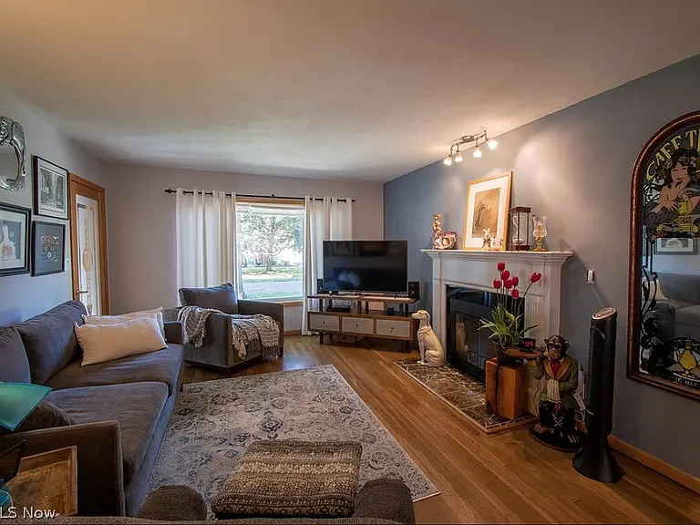 37 N Pershing Ave #A — Photo 8