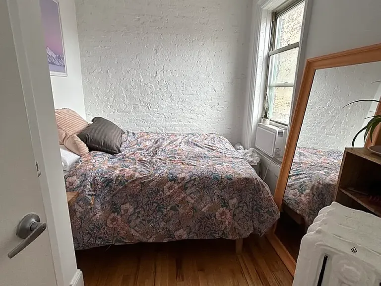 200 Waverly Pl #5W — Photo 5