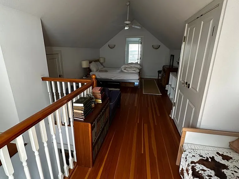 1514 SE Claybourne St — Photo 31
