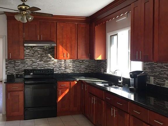 3rd image of 21-23 Woodward Ave