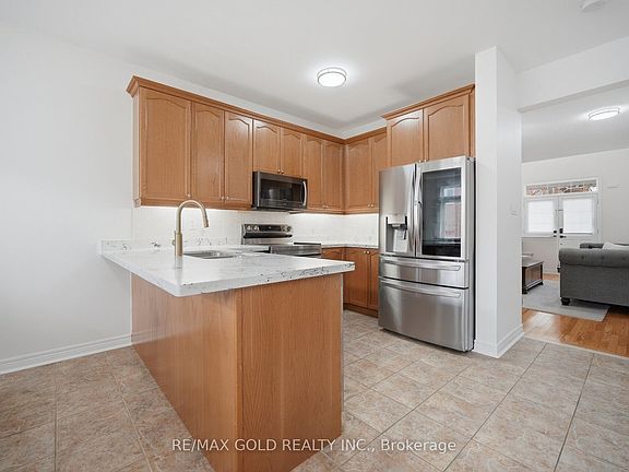 4th image of 52 Watsonbrook Dr