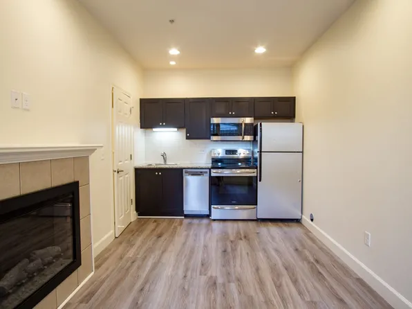 2007 NE Broadway St, Portland, OR