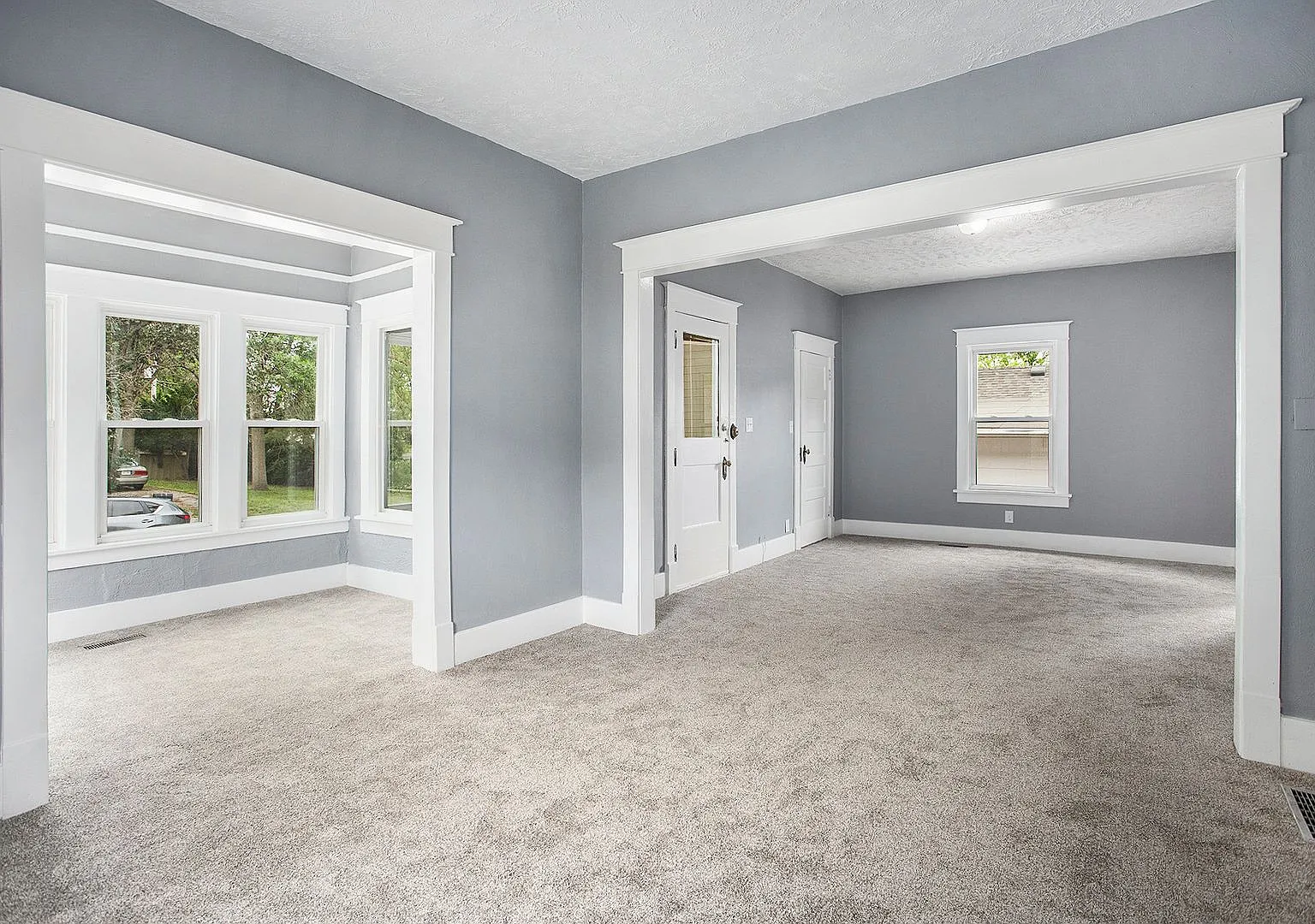 Lincoln Home for Rent — Photo 3