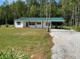 212 Cornfield Ln, Appomattox, VA 24522