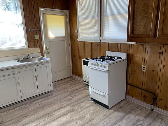 4th image of 63 Cleveland Ave #2