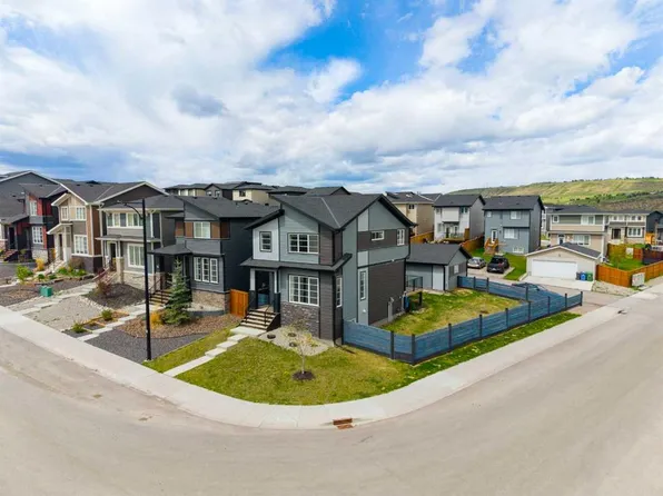 41 S Precedence Gln, Cochrane, AB T4C 2W7