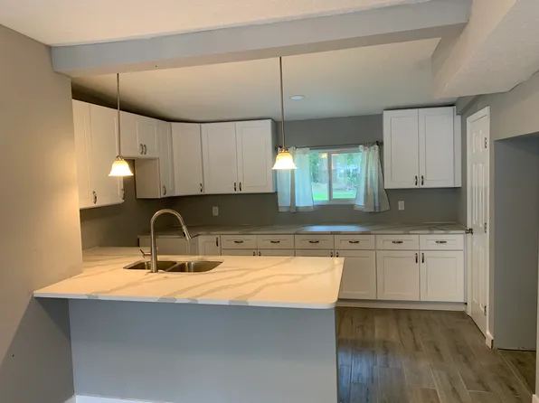 1167 Pangola Dr, Jacksonville, FL 32205