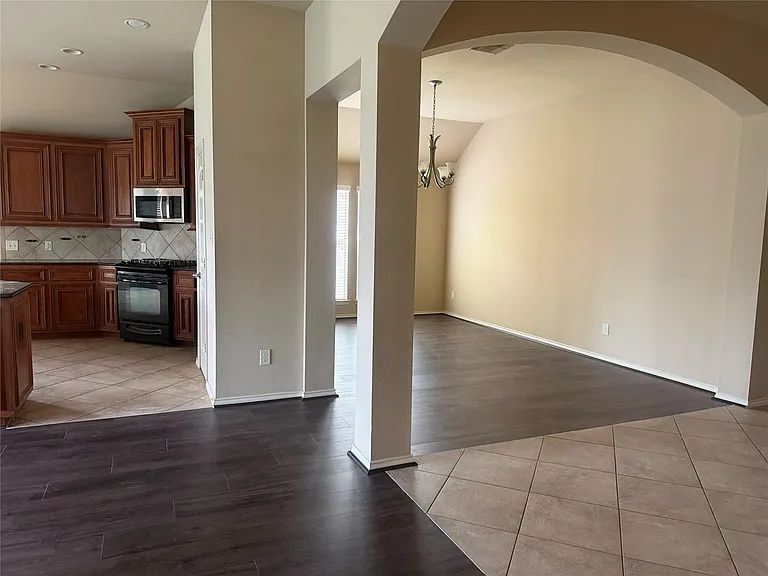 10919 Starling Creek Dr — Photo 22