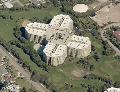 4 Oceans West Blvd APT 302D