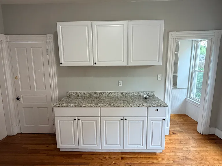 211 Alden Ave #1 — Photo 7