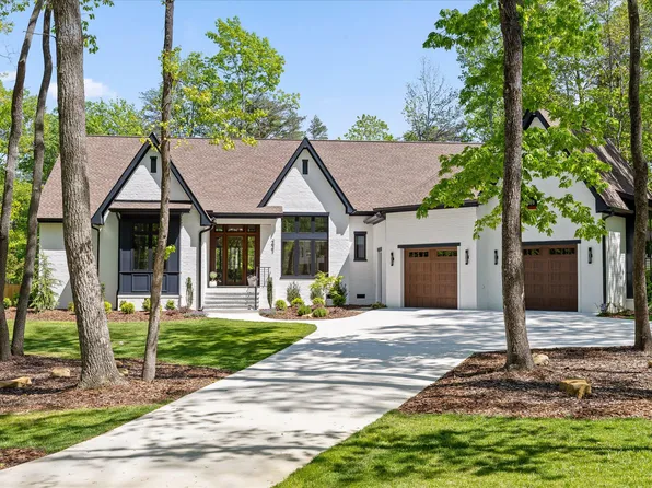 221 Lookout Crest Ln, Lookout Mountain, GA 30750