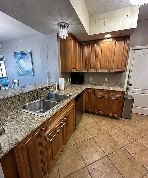 521 Mandalay Ave #704 — Photo 52