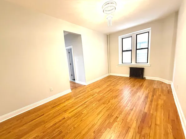 1510 Ocean Parkway image 1 of 7