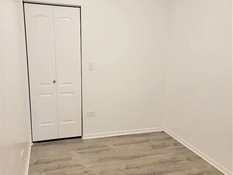 3121 S Lowe Ave #1R — Photo 5