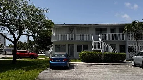 2020 NE 51st Ct #101 Photo 1 2020 NE 51st Ct #101 Photo 1