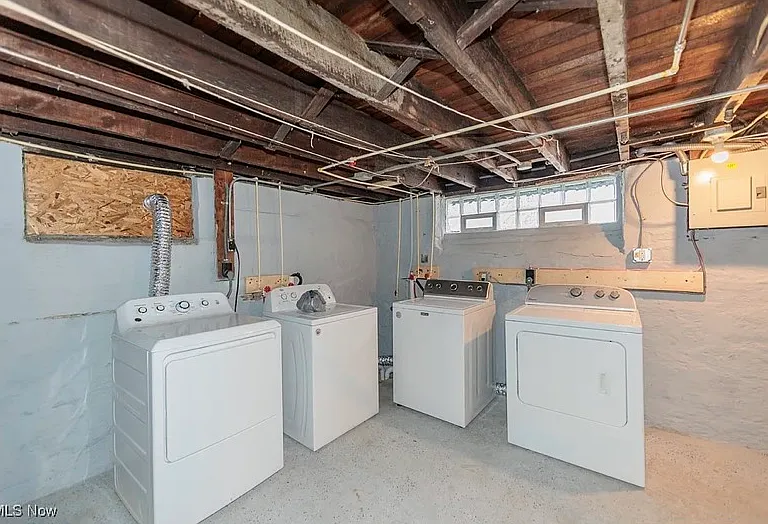 1431 Rowley Ave #1 — Photo 25