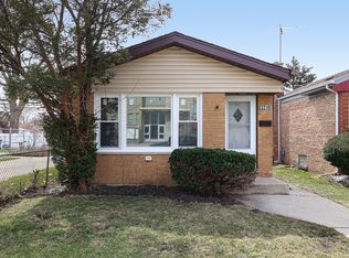 3318 Butterfield Rd, Bellwood, IL 60104