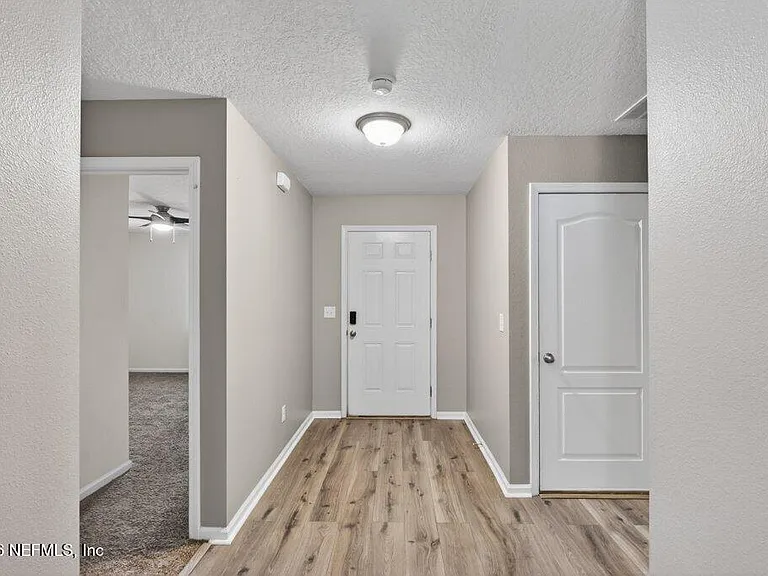 9099 Tahoe Ln — Photo 6