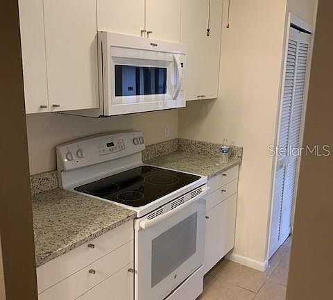 3rd image of 394 Douglas Way #72