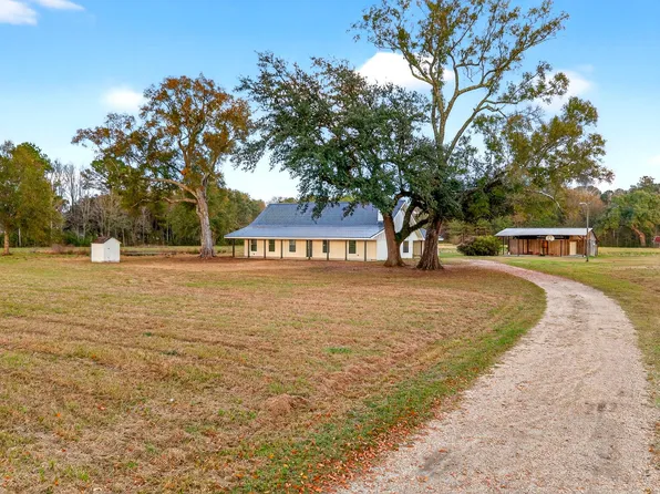 76 Otis Stewart Rd, Picayune, MS 39466