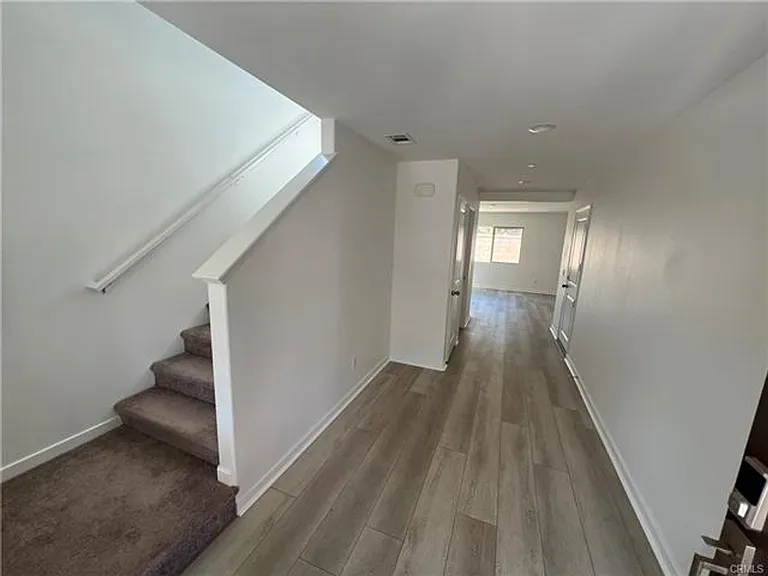 24024 Roybal Way — Photo 2