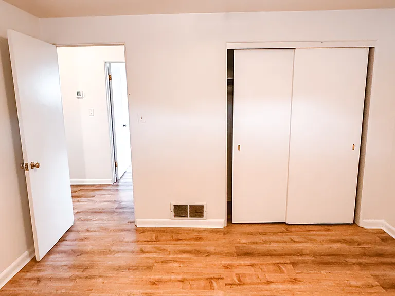 224 E Pitt St #20 — Photo 7