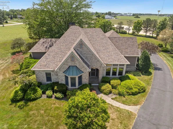 48 N Wexford Dr W, Oak Harbor, OH 43449