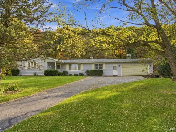 1551 Oak Openings Rd, Avon, NY 14414