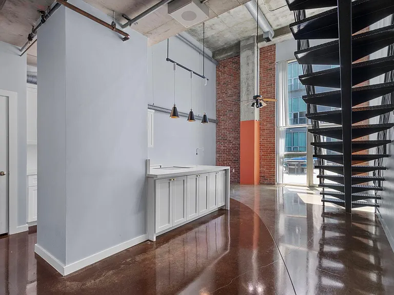 2000 Bagby St #5403 — Photo 2