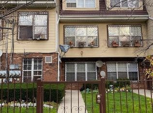 108-19 160th St #21B, Jamaica, NY 11433
