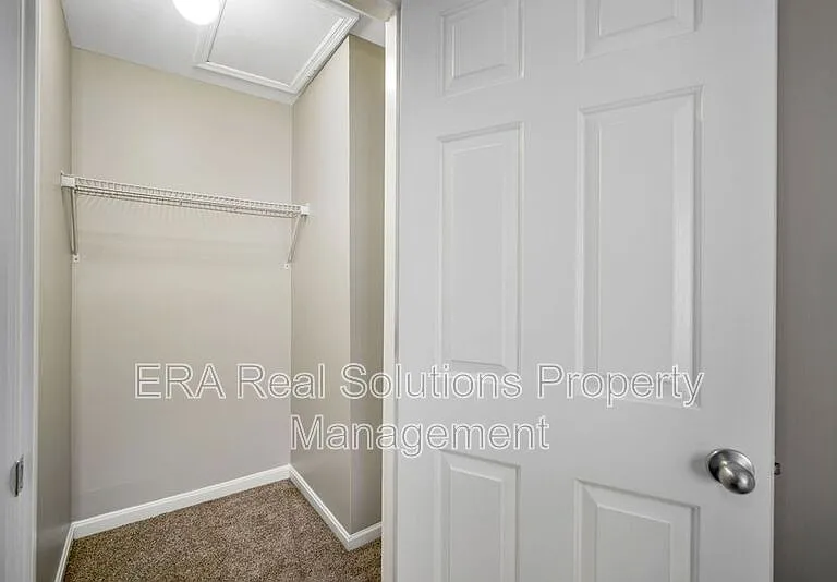 2132 Gilbert Ave #A — Photo 17