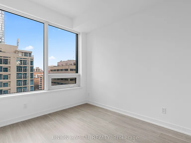 8 Wellesley St W #1007 — Photo 11