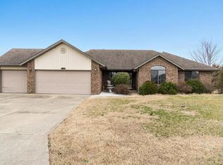 4870 S Quail Ct, Battlefield, MO 65619
