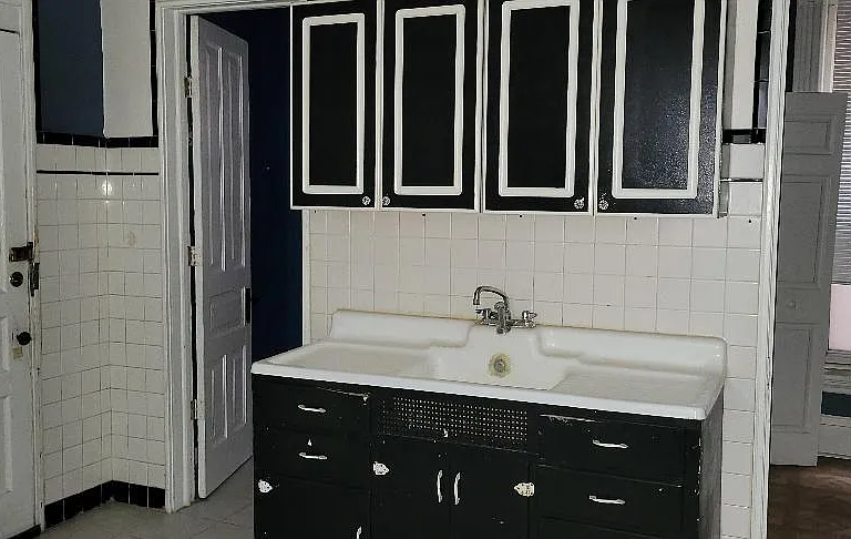 3115 S Shields Ave #1R — Photo 6