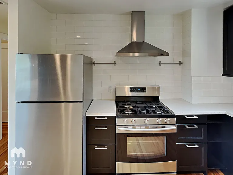2118A Roosevelt Ave #2118A — Photo 5