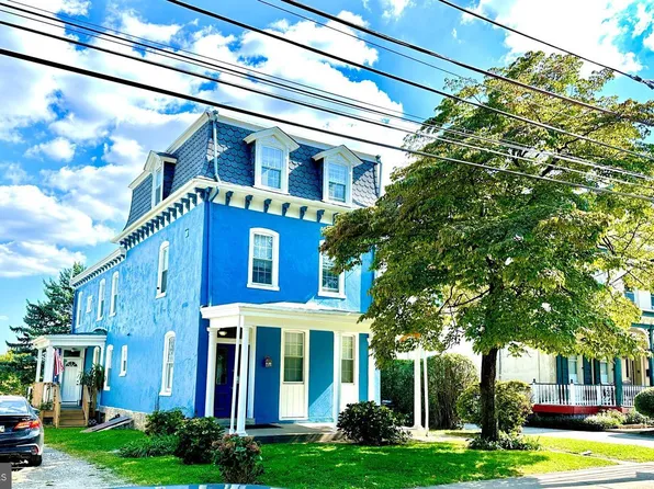 525 Leverington Ave #3, Philadelphia, PA 19128
